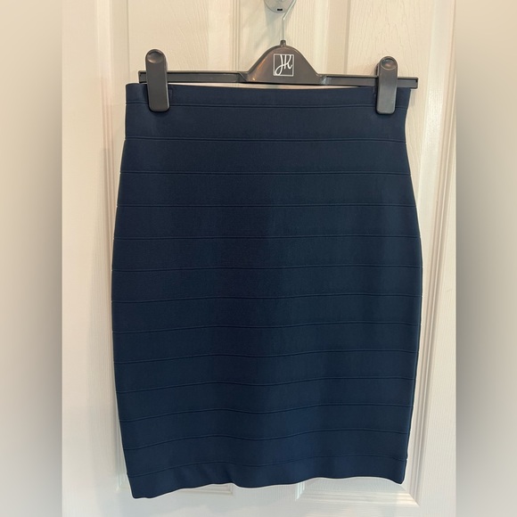 Joseph Ribkoff Navy Pencil Skirt, Size 6, never worn - Picture 1 of 3